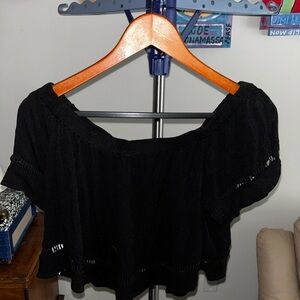 Forever 21 Black Off-Shoulder Rayon Crop Top Size L
